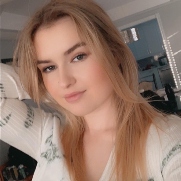 Meet your Posher, Logan - Picture 1 of 1